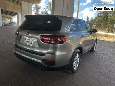 Kia Sorento LX 2