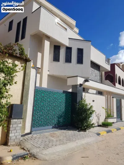 فيلا من بدروم وثلاتة طوابق مع مطابخ جاهزة ومكيفات جديدة 2
