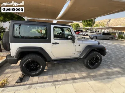 Jeep Wrangler Sport 2