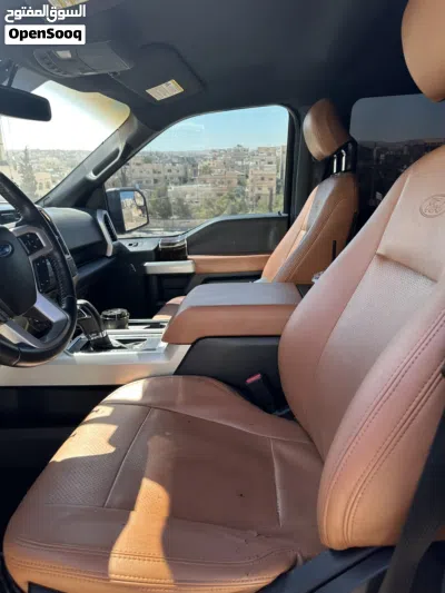 Ford F-150 XLT 4