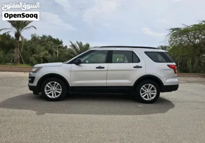 Ford Explorer XL 2