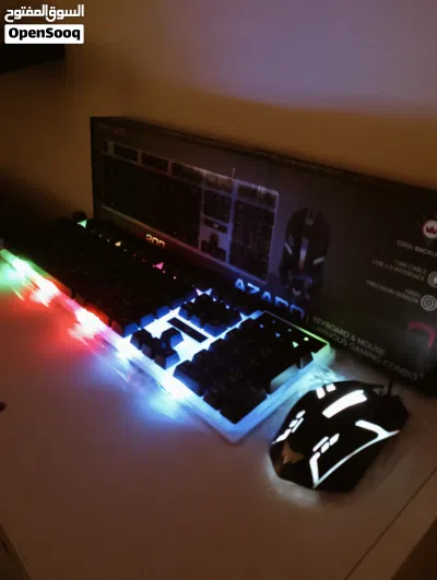 كيبورد وماوس ألعاب CMCKG-200 RGB إضاءة RGB ملونة وجذابة كيبورد كامل مع لوحة أرقام (104 أز 3