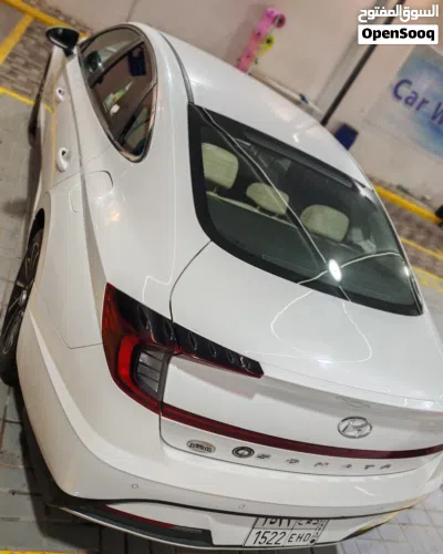 Hyundai Sonata GL 2