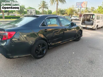 Toyota Camry SE 4