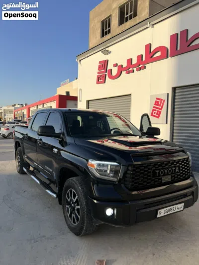 Toyota Tundra Base 2