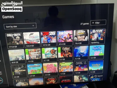 Xbox series x معه حساب عليه gamepass سنه كامله 2