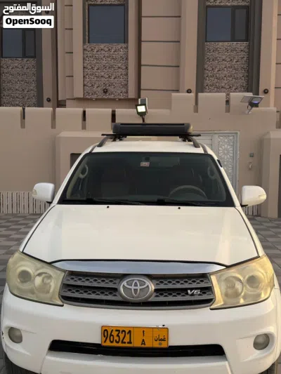 Toyota Fortuner SR5 3