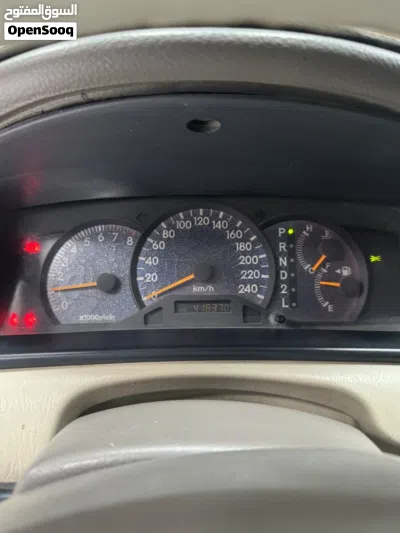 Toyota Corolla LE 4