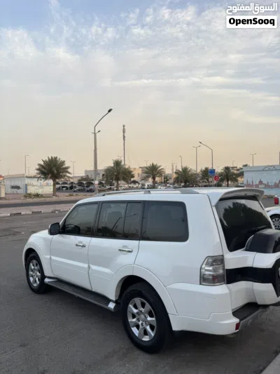 ميتسوبيشي باجيرو GLS 4
