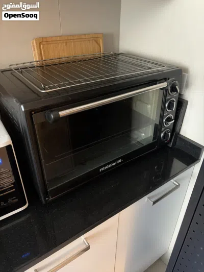 Electric oven in working condition 2