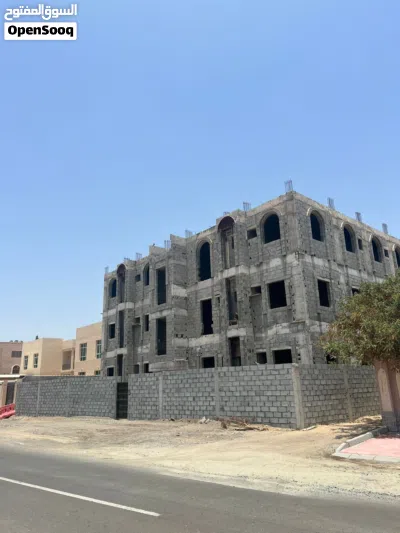 مبنى للبيع في الطريق صحار 18 شقة الهيكل جاهز 2