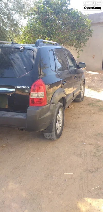 Hyundai Tucson GL 2