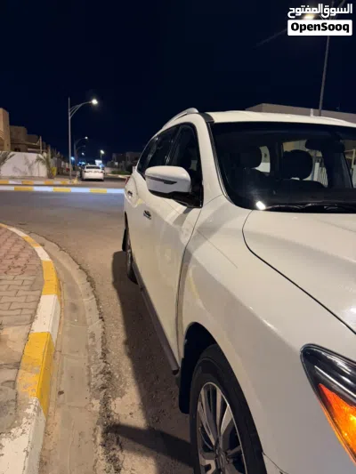 Nissan Pathfinder SV 2