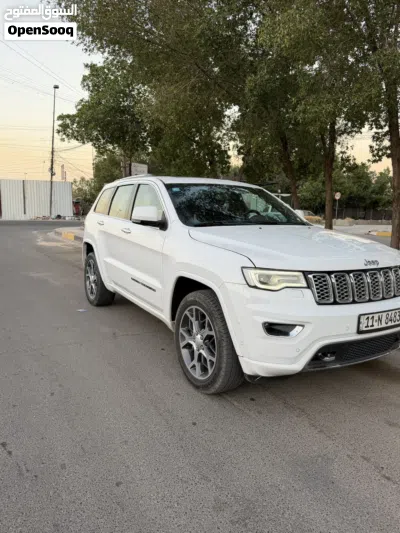 Jeep Grand Cherokee Overland 3