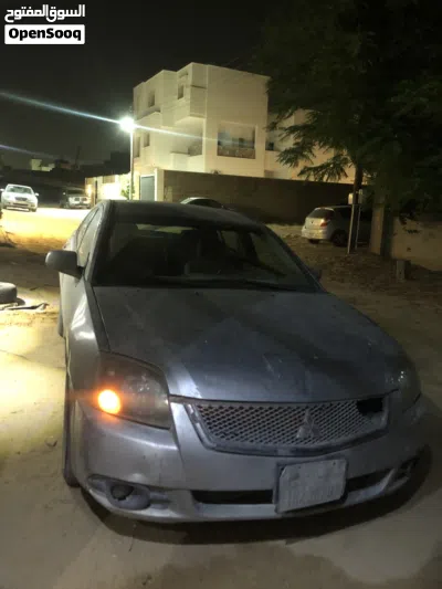 Mitsubishi Galant DL 4