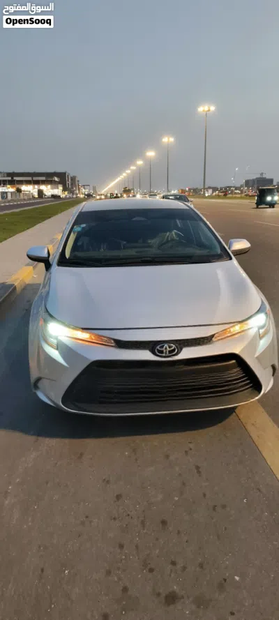 Toyota Corolla LE 3