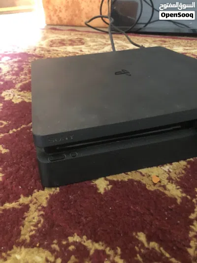 للبيعPs4 slim 2