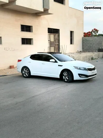 Kia K5 EX 2