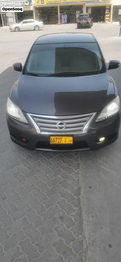 Nissan Sentra SL 2