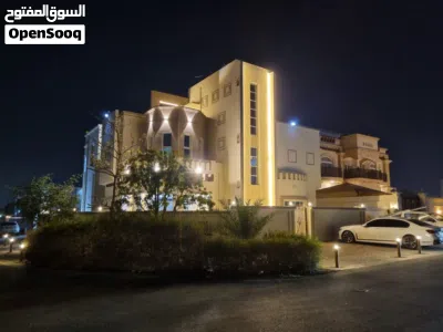 للبيع فيلا راقيه كورنر ممتازه المعبيله السادسه قريب مسقط مول. 2
