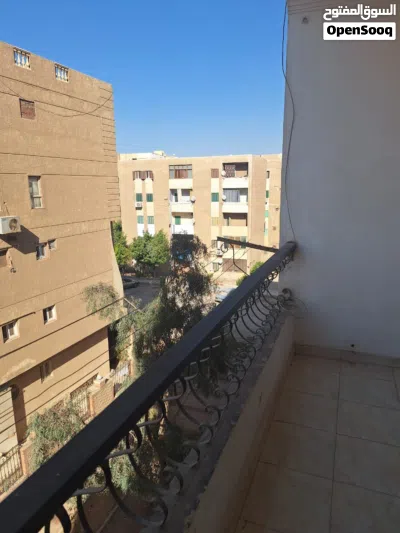 شقة للبيع بحصة في الارض 4