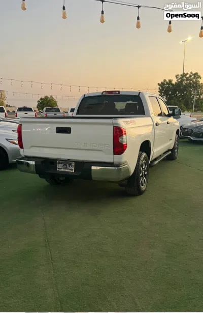 Toyota Tundra SR5 3