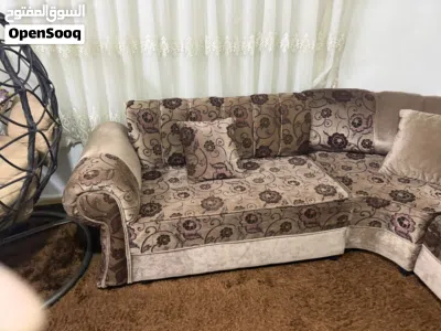 طقم كورنر بحالة جيدة جدا مع سجادة 4