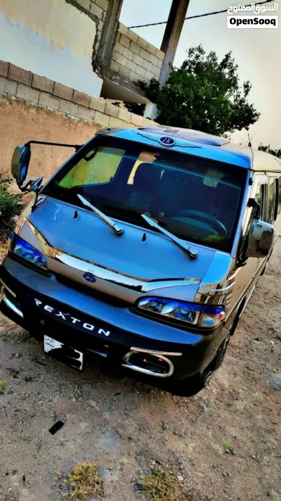 هيونداي H 100 4