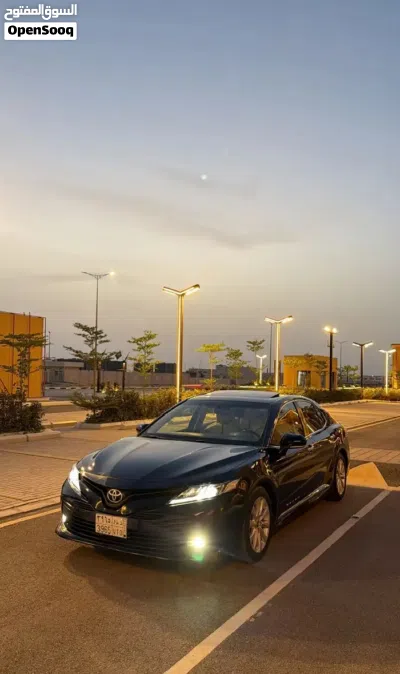 Toyota Camry GLE 3