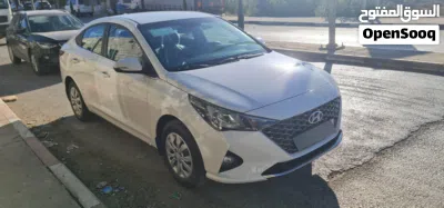 Hyundai Accent Standard 3