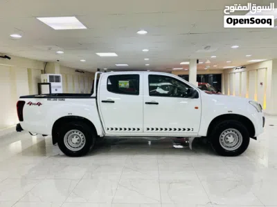 ايسوزو D-ماكس Standard 4