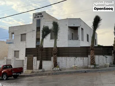 ڤيلا فاخرة متلاصقة دوبلكس ( نظام أمريكي ) الزرقاء الجديدة - جبل المغير - بالقرب من دوار بادي 2