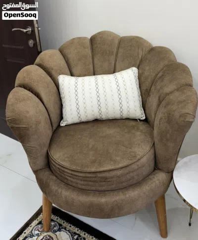 طقم كنب ثلاثي و ثنائي و قطعتين فرديه 2