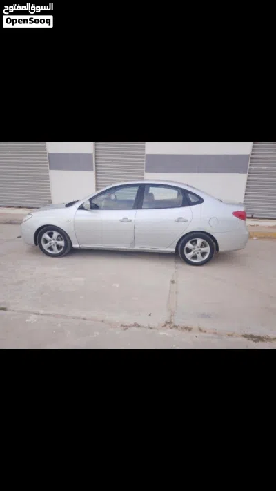 Hyundai Avante SE 2