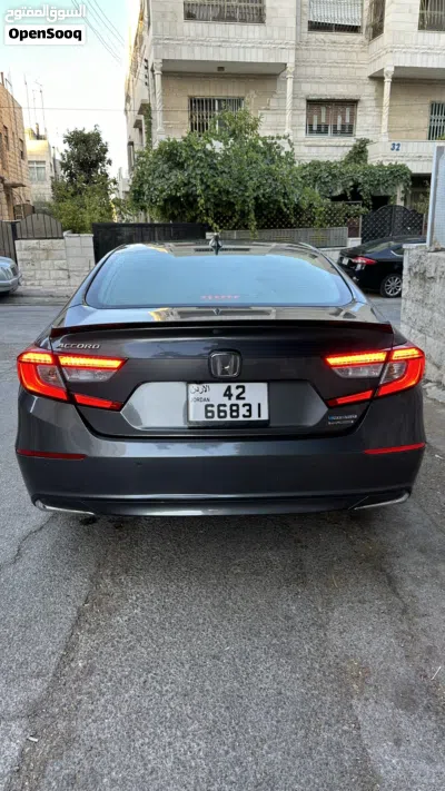 هوندا اكورد Touring 4