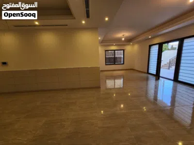 شقة فارغة للبيع في دير غبار ref : 14242 4