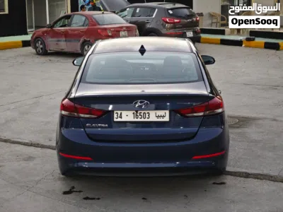 Hyundai Elantra Limited 4