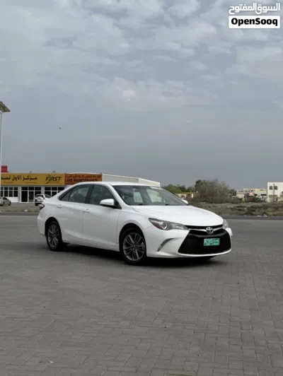 Toyota Camry SE 3