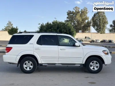 Toyota Sequoia SR 5 4