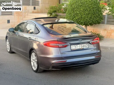 Ford Fusion Titanium 4