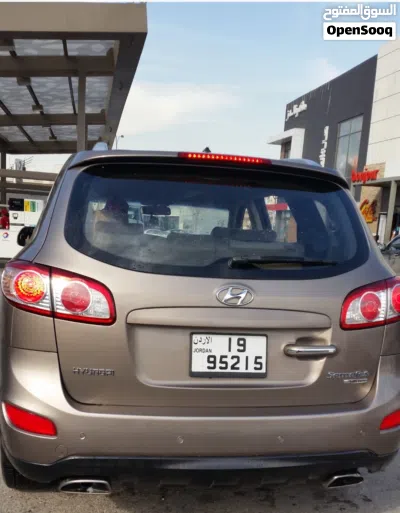 Hyundai Grand Santa Fe 2