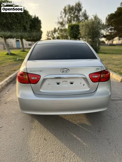 هيونداي افانتي Standard 4