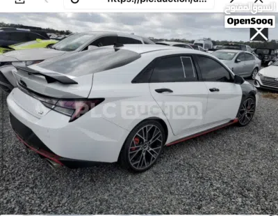 Hyundai Elantra SEL 3