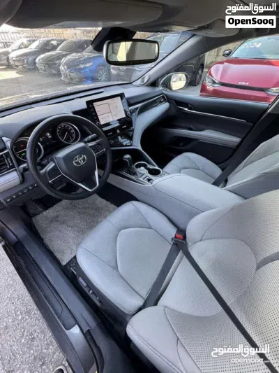 Toyota Camry XLE 4