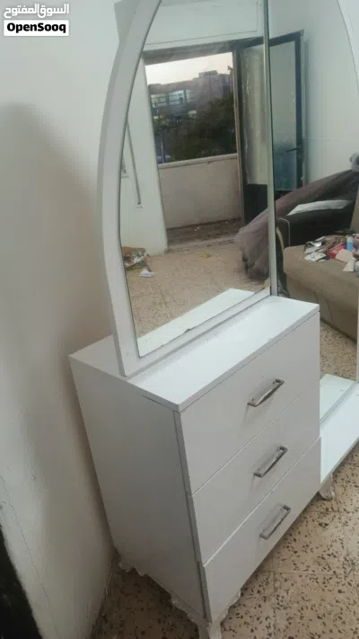 للبيع مرآة بحالة الوكالة، استخدام خفيف جدًا 4