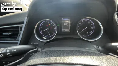Toyota Camry SE 2