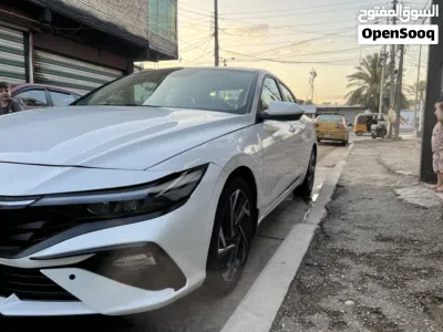Hyundai Elantra Limited 2