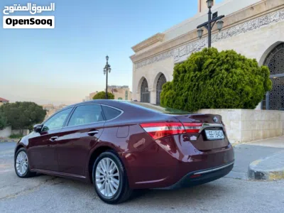 Toyota Avalon XLE 4