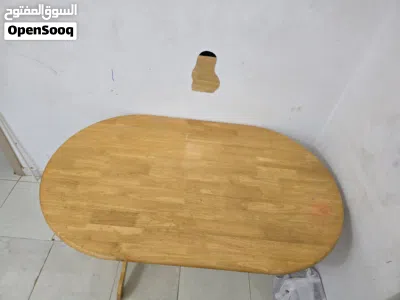 طاولة بحالة جيدة 2
