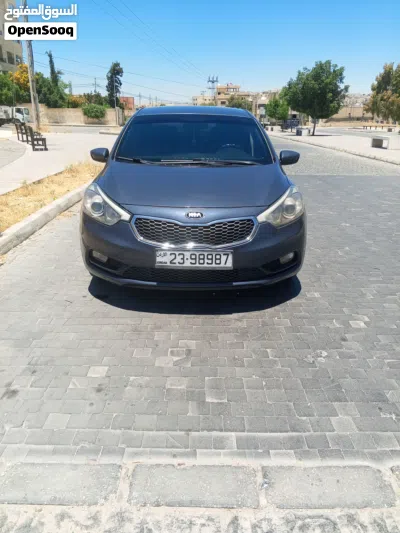 Kia Cerato Standard 2